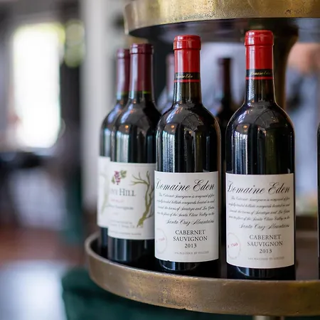 Отель Kalovig 2*