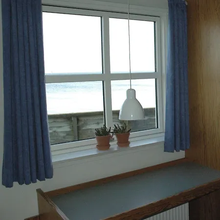 Отель Kalovig 2*